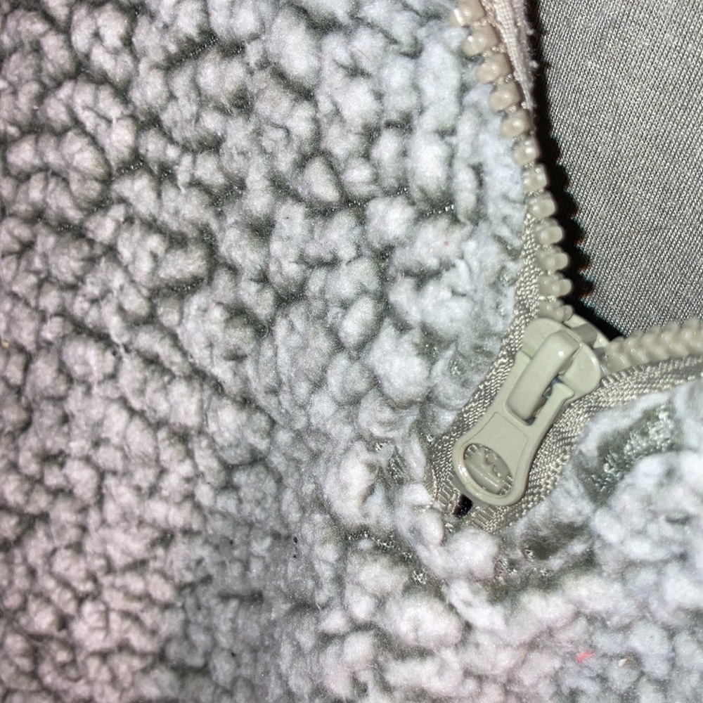 thread + supply - Picture 5 of 7